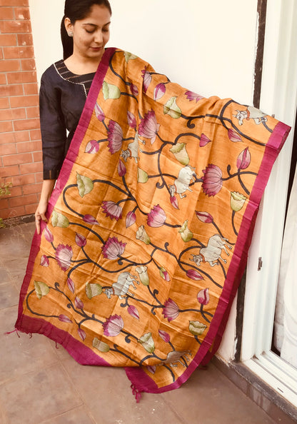 MULTIPLE COLOUR PICHWAI HAND BLOCK PAINTING OF NATHDWAR ON DESI TUSSAR SILK